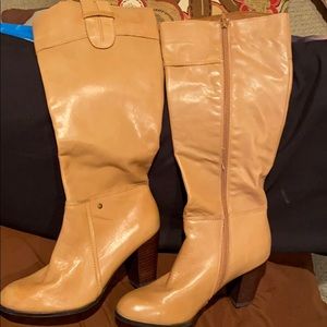 New leather upper boot